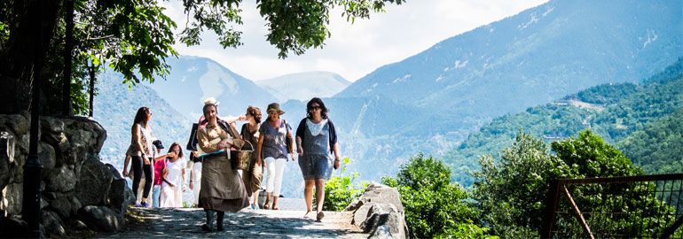 Gaudiu les visites guiades per famílies d'Andorra la Vella